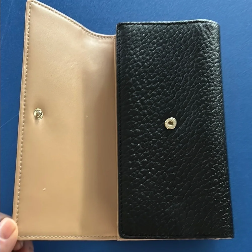 NWOT Kate Spade Stacy Southport Avenue buttermilk black leather wallet